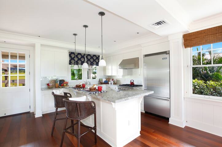 Pristine 3br Ocean View Home w Pool gallery image 4