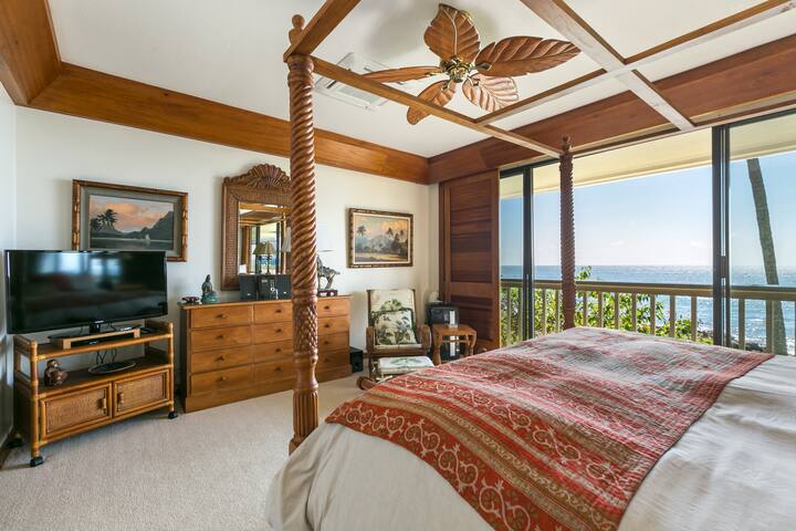 Oceanfront Corner Villa w/ Air Conditioning gallery image 2