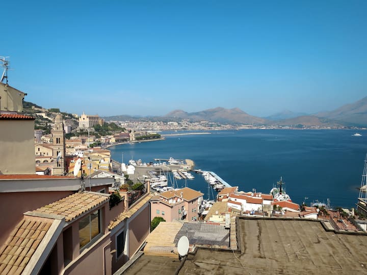 Maravillosa Casa De Vacaciones Privada Con A/c, Wifi, Tv, Terraza Y Mascotas Permitida - Itri