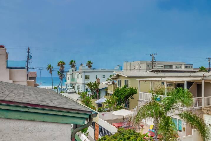 Jamaica Palms-Rooftop Deck, Patio w BBQ, Garage! gallery image 4