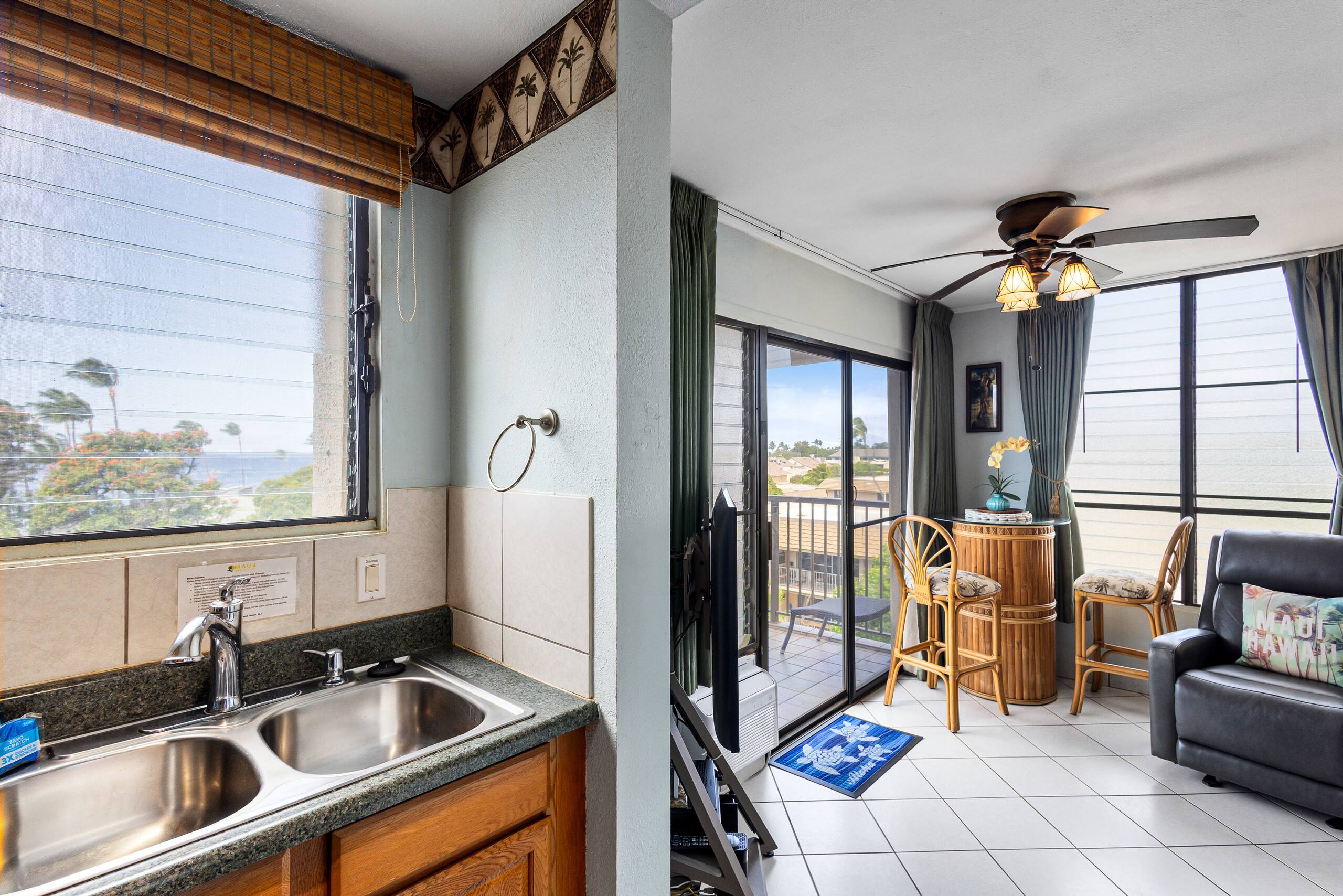 Condo in Kihei · ★4.33 · Studio · 1 bed · 1 bath - Image 16