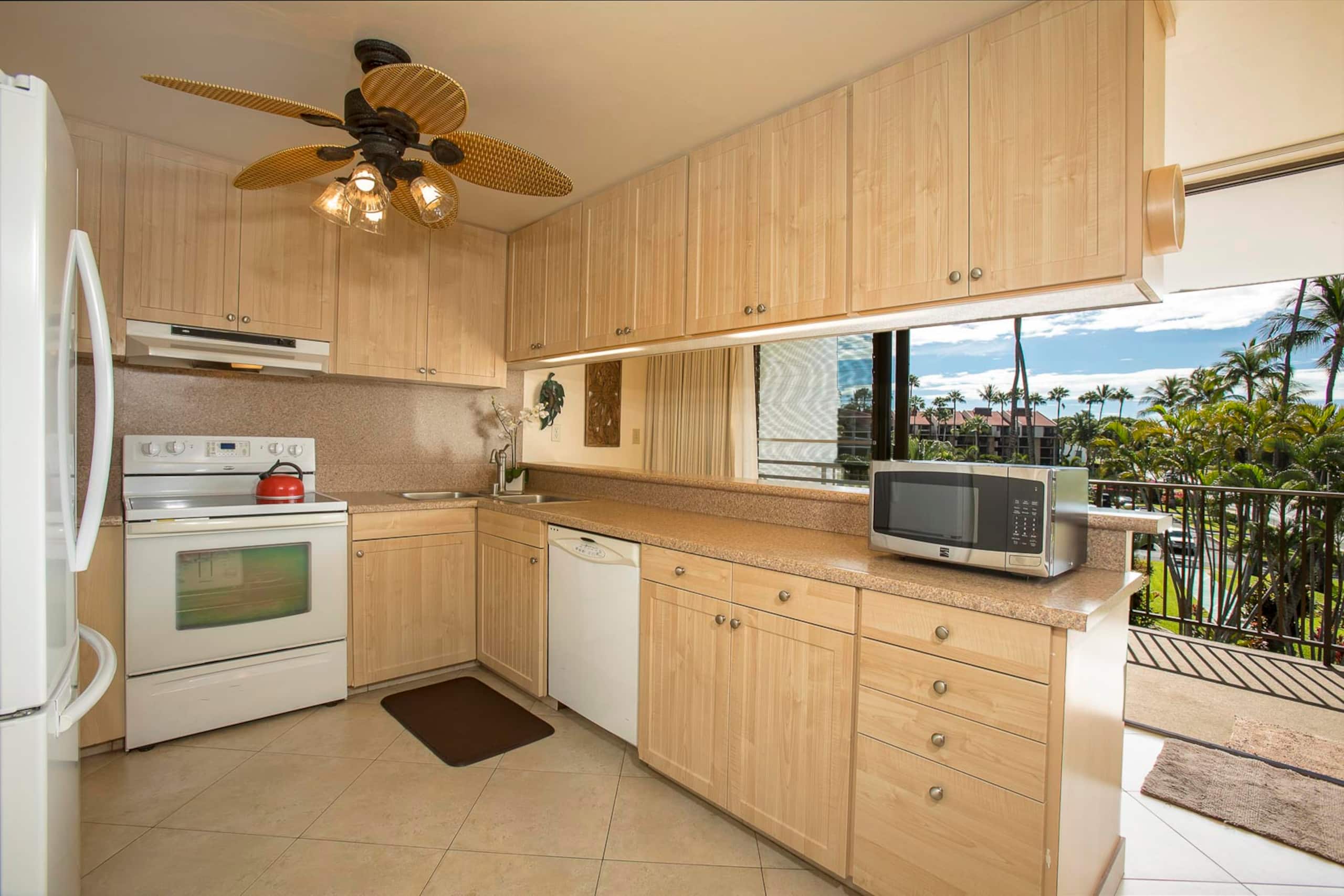 Condo in Kihei · ★4.61 · 2 bedrooms · 4 beds · 2 shared baths - Image 6