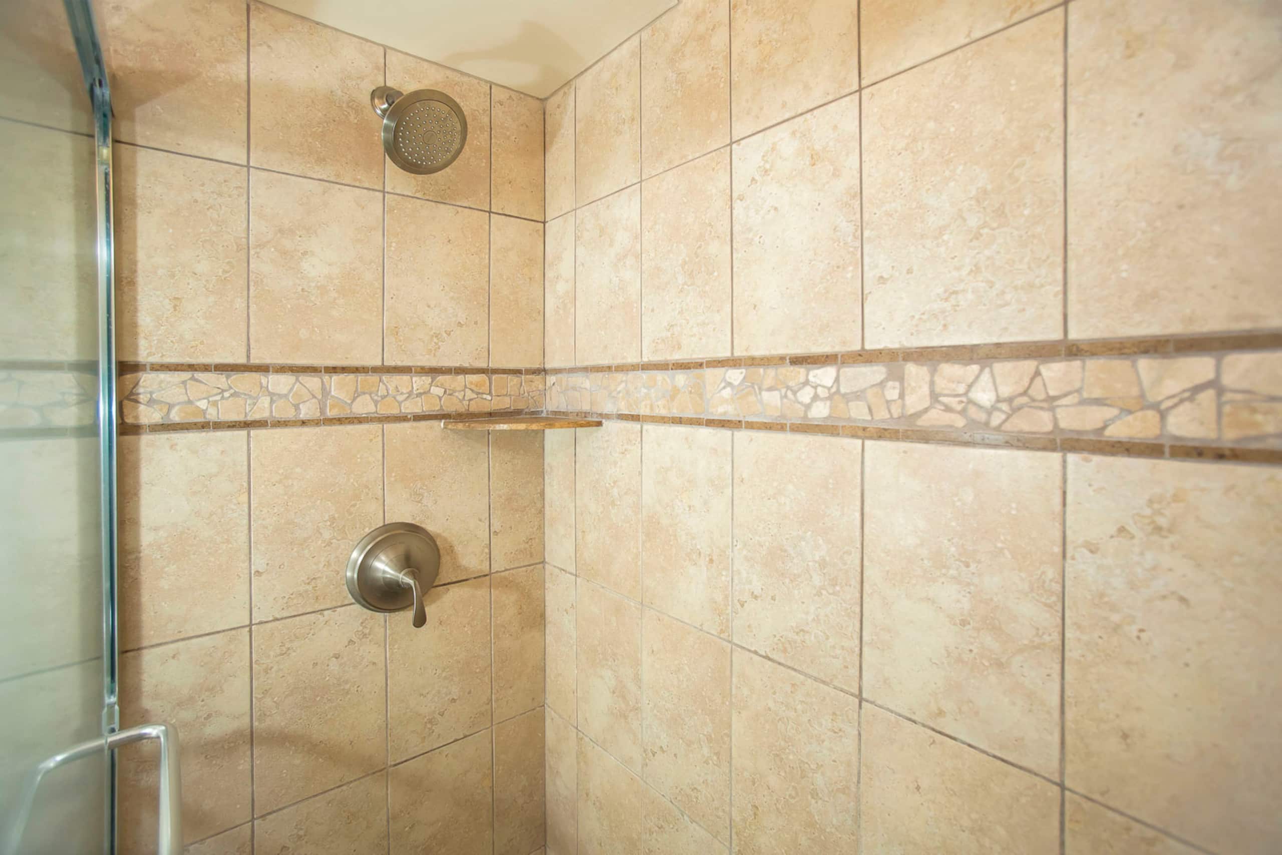 Condo in Kihei · ★4.61 · 2 bedrooms · 4 beds · 2 shared baths - Image 11