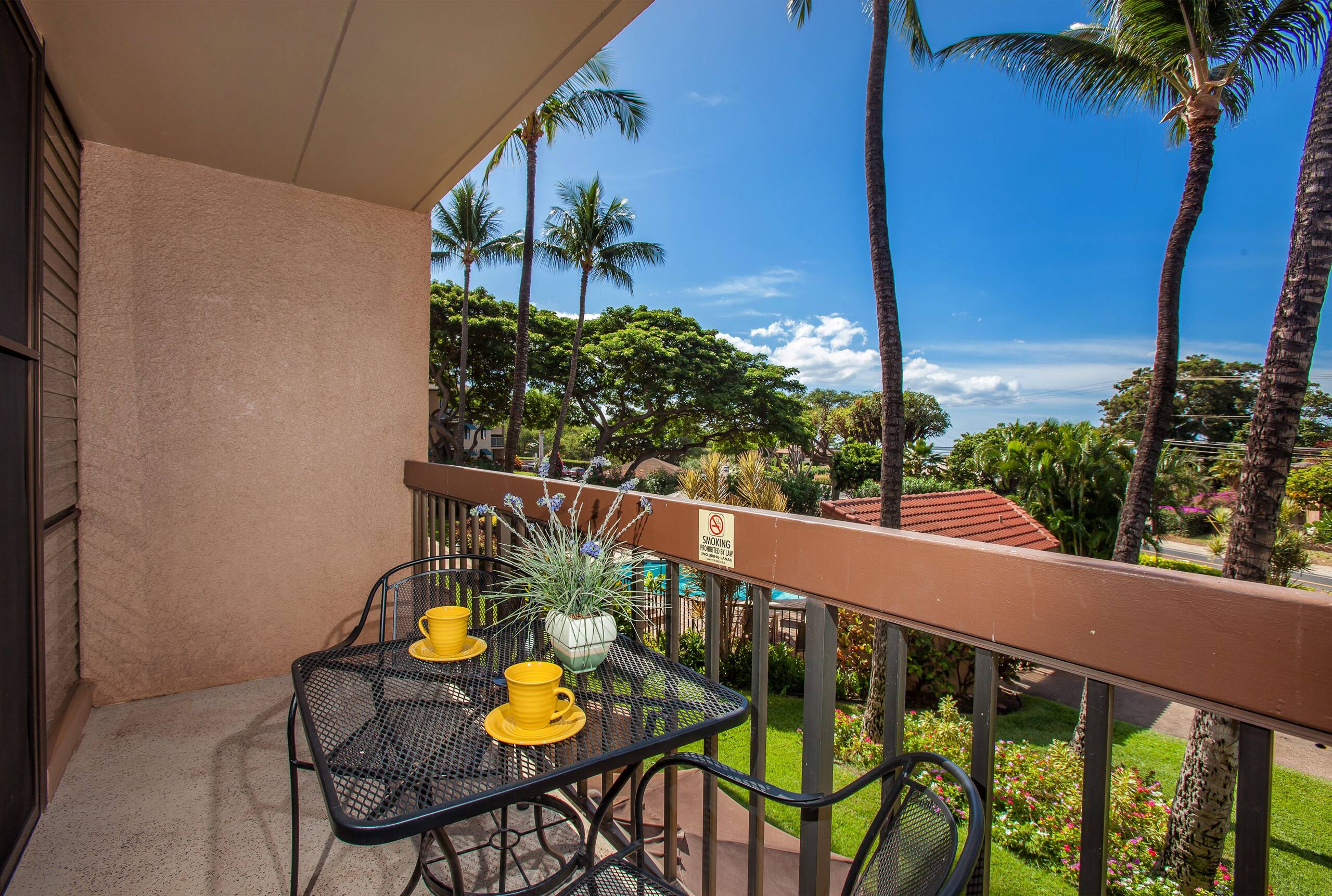 Condo in Kihei · ★4.63 · 1 bedroom · 2 beds · 1 shared bath - Image 16
