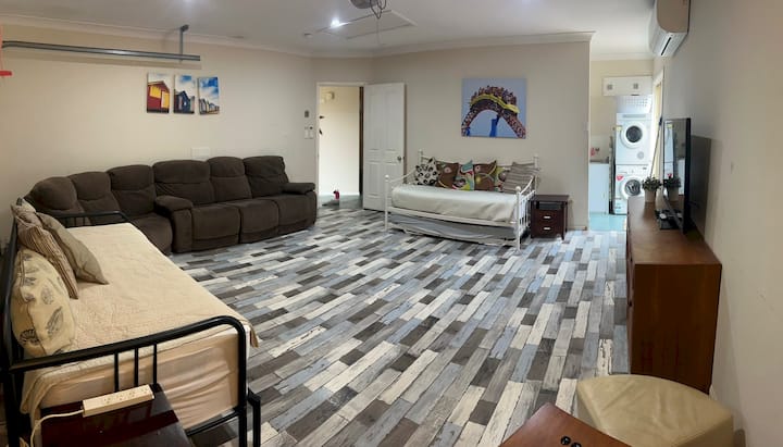 IGRAONICA - TV, aparat za igre, za 4 osobe