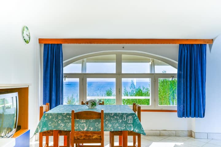 35 M² Ferienwohnung ∙ 1 Schlafzimmer ∙ 4 Gäste - Nin