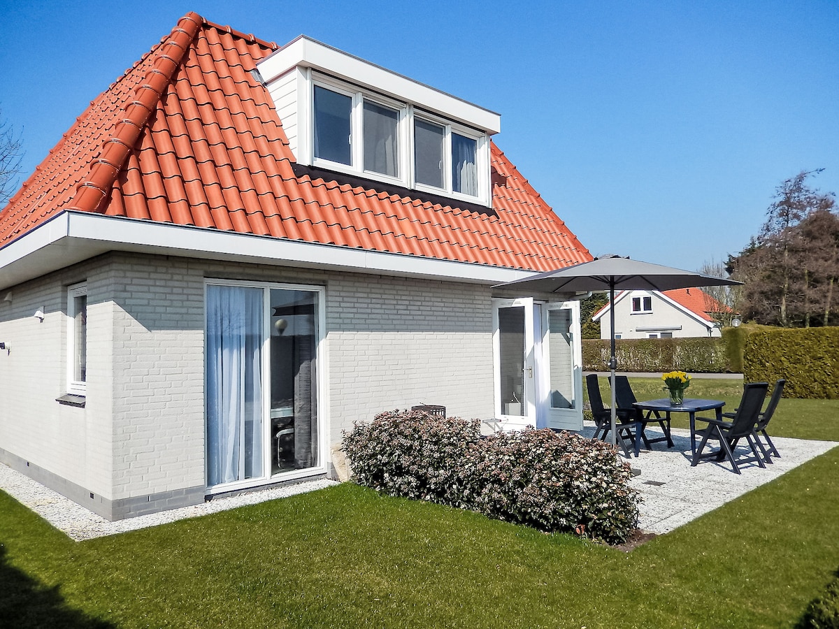 Popular Airbnb listing: Plevier Comfort by Interhome in Noordwijk Buitengebied