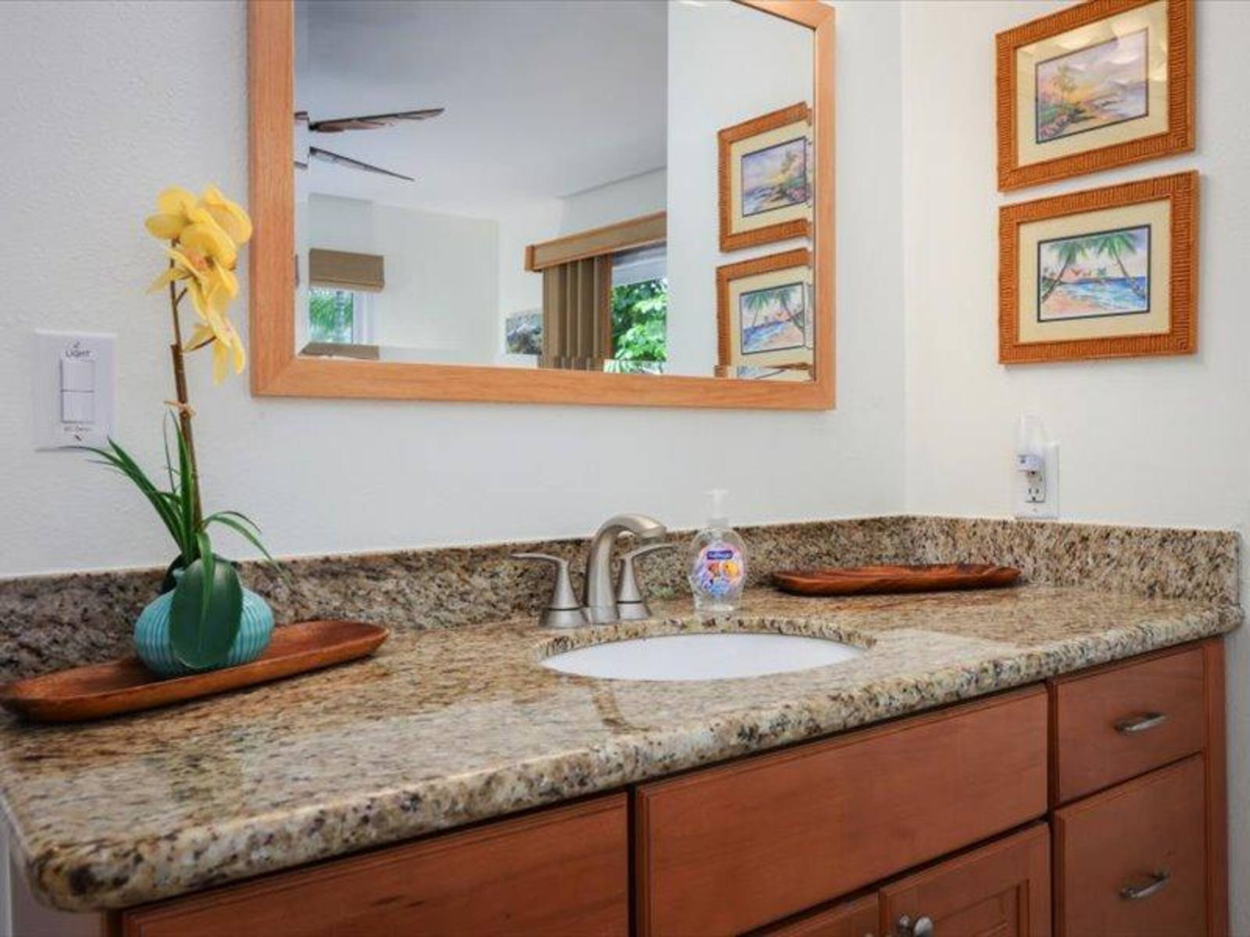 Condo in Kailua-Kona · ★4.47 · 1 bedroom · 2 beds · 1 bath - Image 37