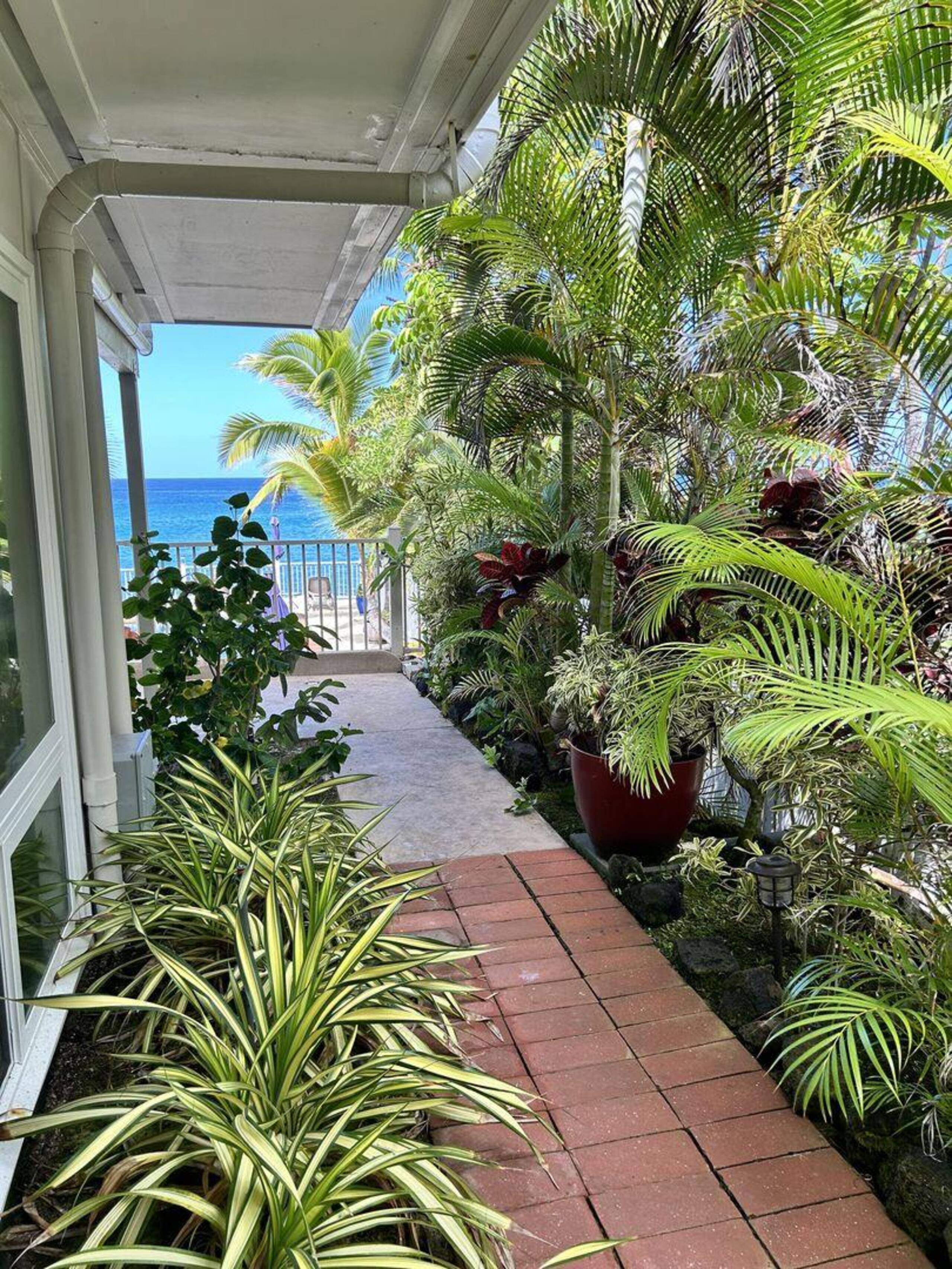 Condo in Kailua-Kona · ★4.47 · 1 bedroom · 2 beds · 1 bath - Image 33