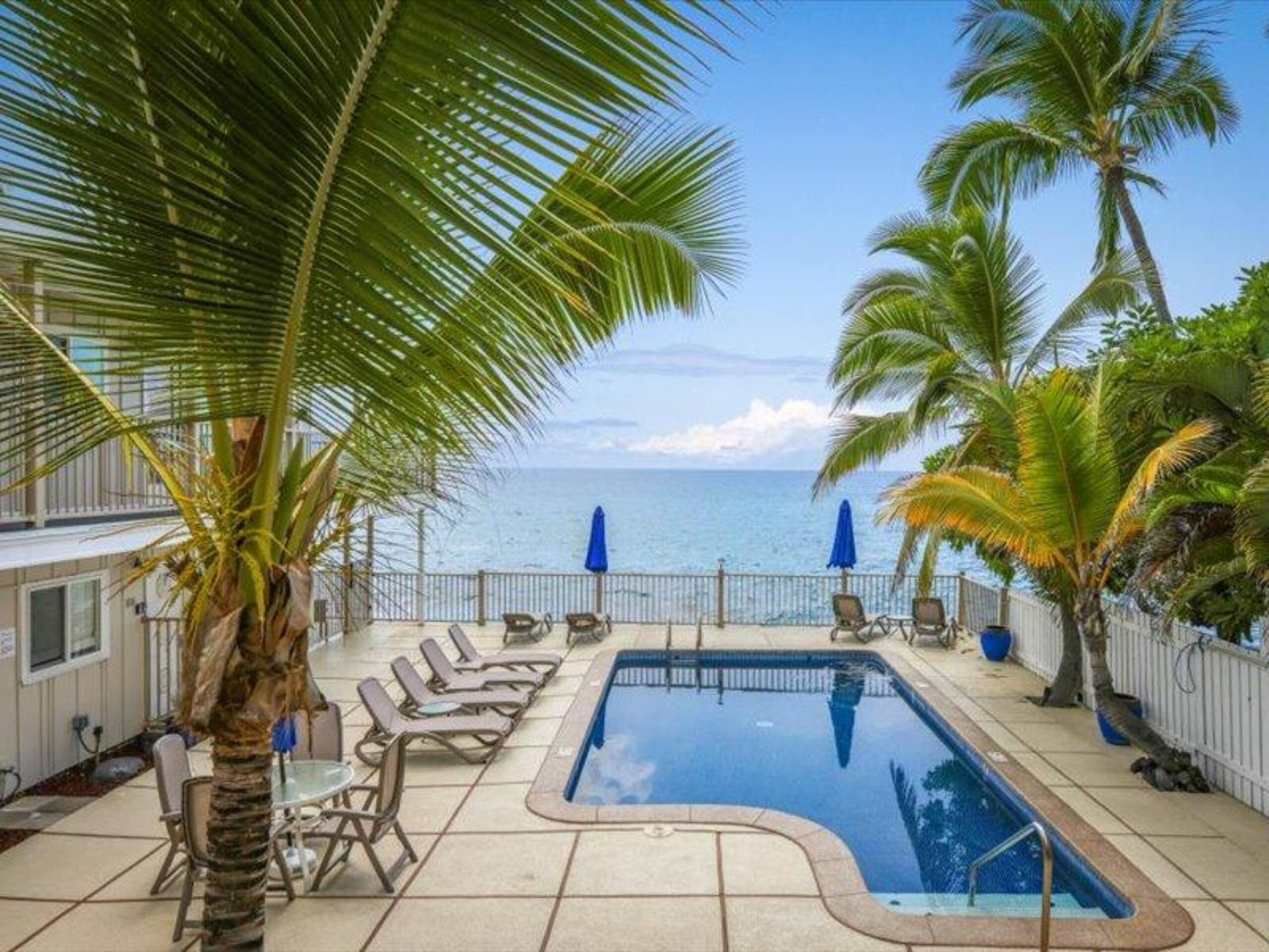 Condo in Kailua-Kona · ★4.47 · 1 bedroom · 2 beds · 1 bath - Image 17