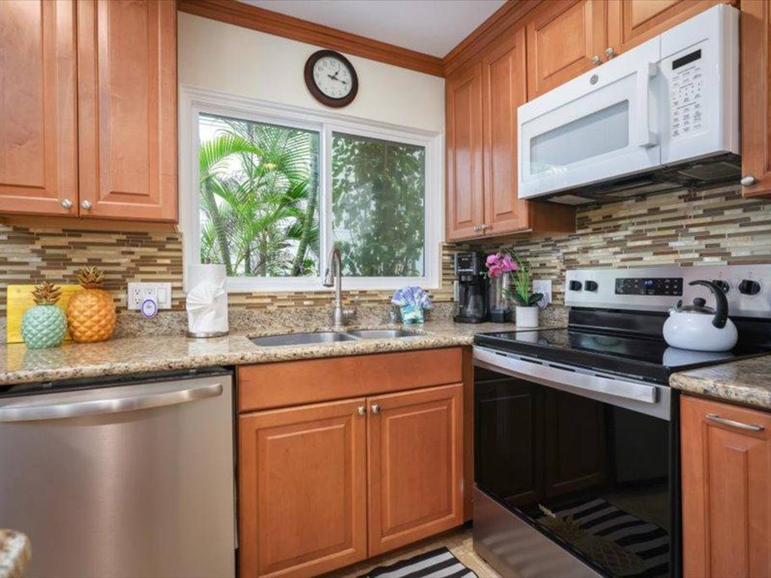 Condo in Kailua-Kona · ★4.47 · 1 bedroom · 2 beds · 1 bath - Image 13
