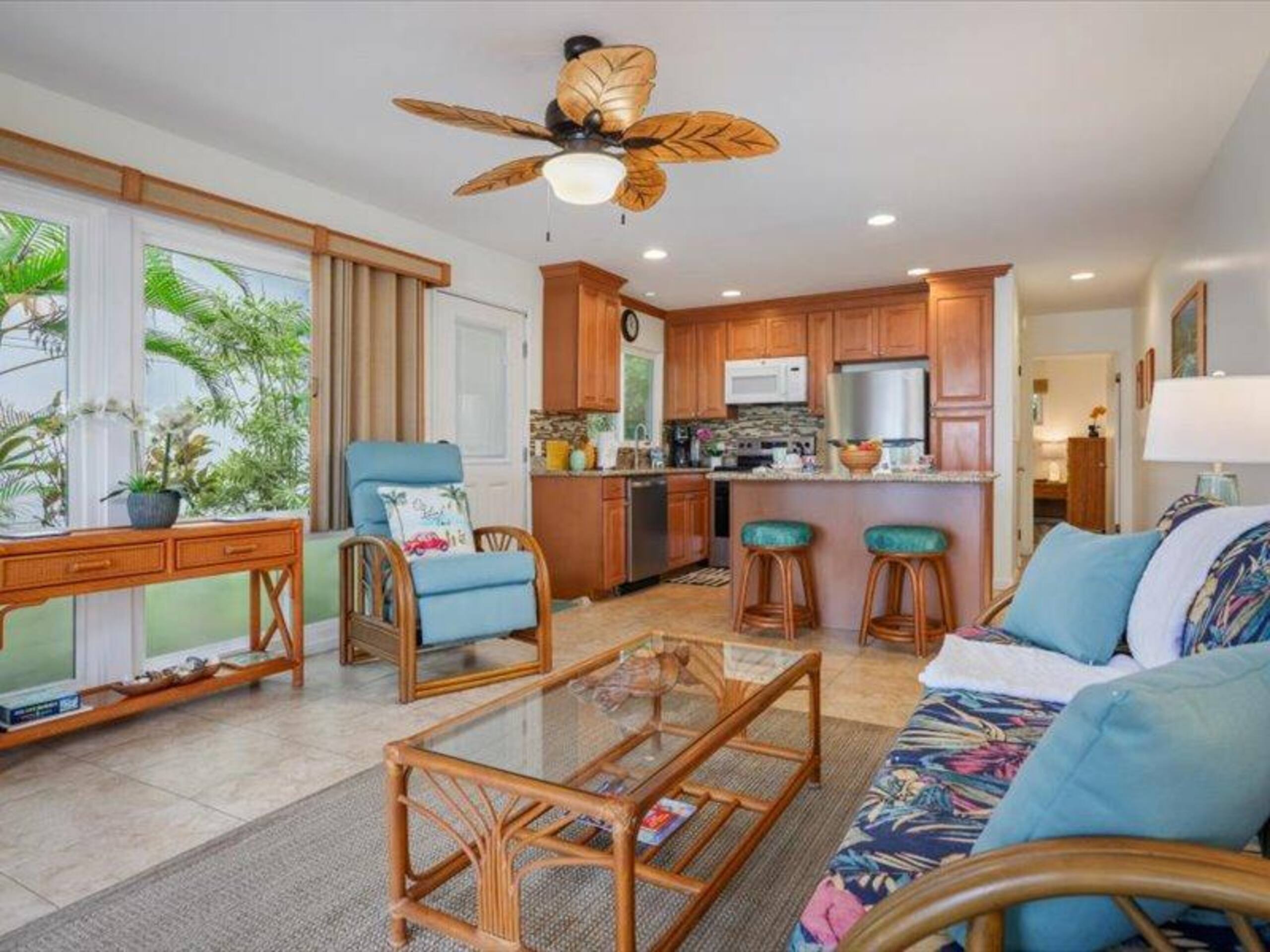 Condo in Kailua-Kona · ★4.47 · 1 bedroom · 2 beds · 1 bath - Image 12