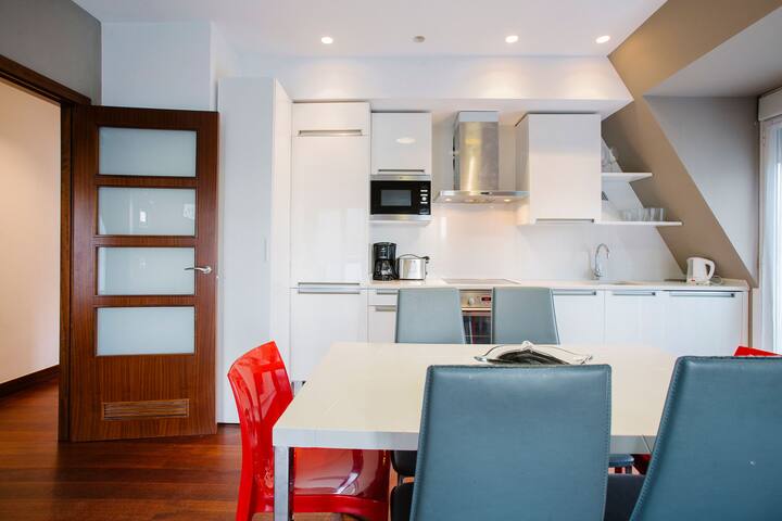 Z1 Atico centro larga estancia – long stay only gallery image 3