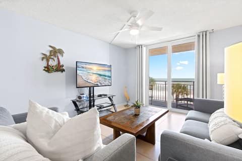 Direct Ocean View Condo w/ Extra Large Balcony!