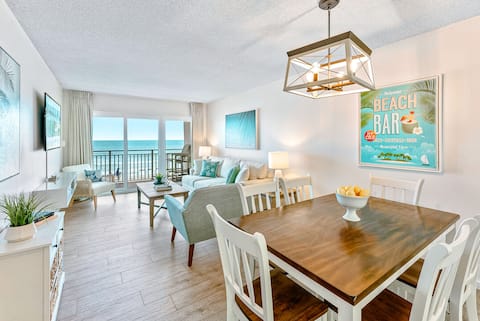 Tropical Oceanfront Condo w/ Heated Pool & Balcony