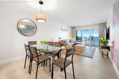 Penthouse Oceanfront Condo - Steps to the Beach!