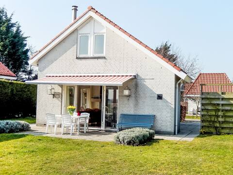 Top Airbnb: Stern Comfort by Interhome in Sancta Maria Noordwijk