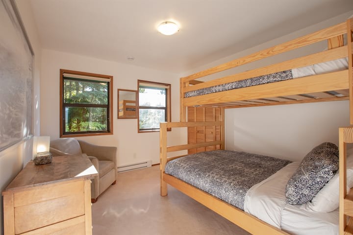 מיטת קומתיים זוגית/אחת