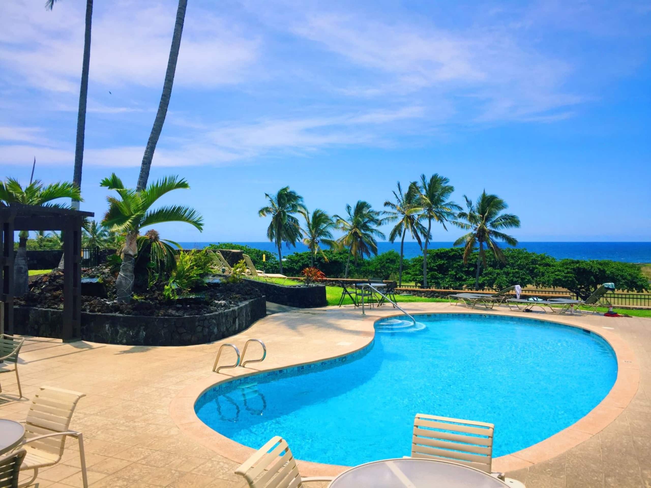 Condo in Pahala · ★4.73 · 1 bedroom · 2 beds · 1 shared bath - Image 12