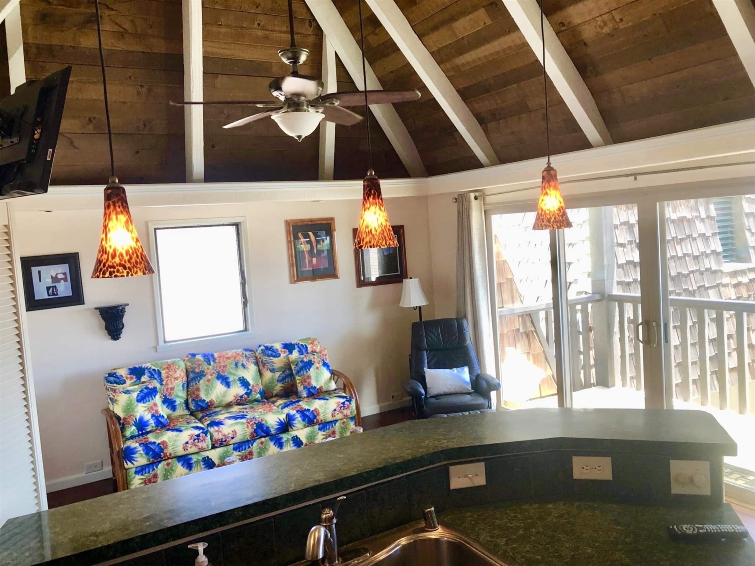 Condo in Pahala · ★4.73 · 1 bedroom · 2 beds · 1 shared bath - Image 3