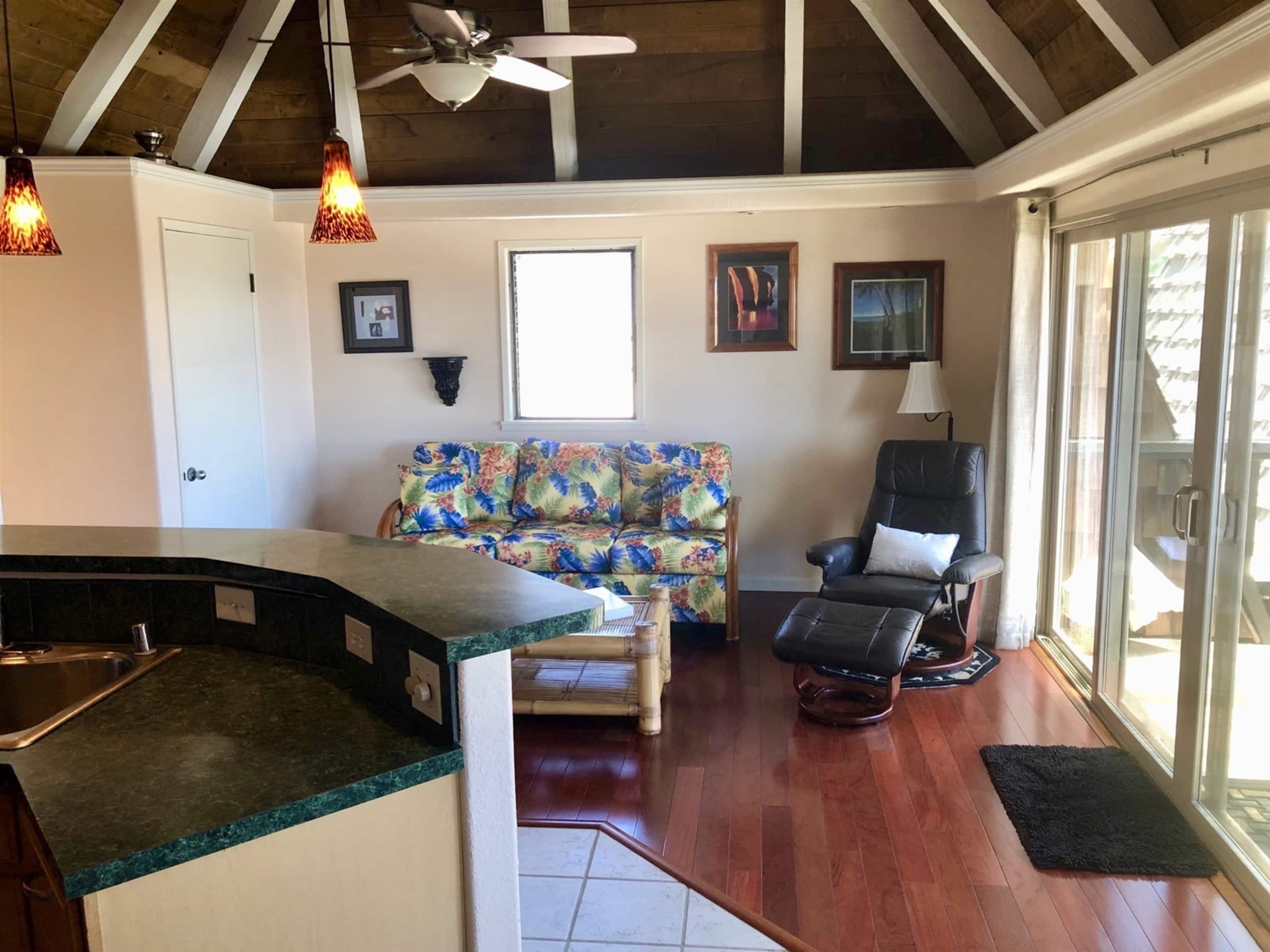 Condo in Pahala · ★4.73 · 1 bedroom · 2 beds · 1 shared bath - Image 5