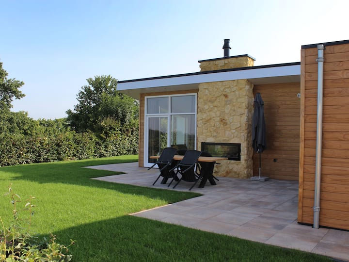 Green Resort Mooi Bemelen by Interhome