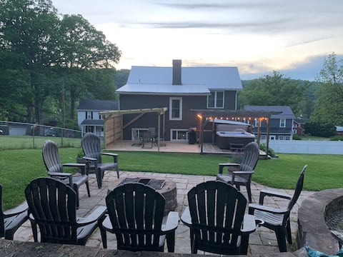 Walk to the Falls in Ohiopyle Hot Tub/Fire Pit