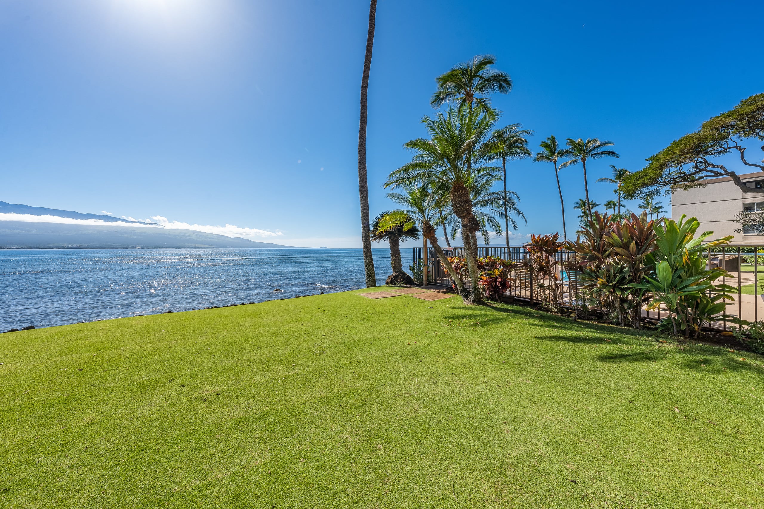 Condo in Wailuku · ★4.69 · 2 bedrooms · 3 beds · 2 baths - Image 37