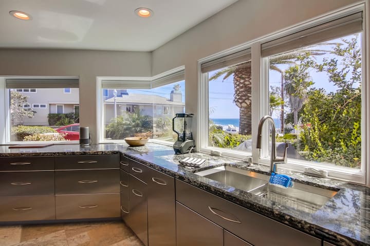 Ocean Views – Surfside 1