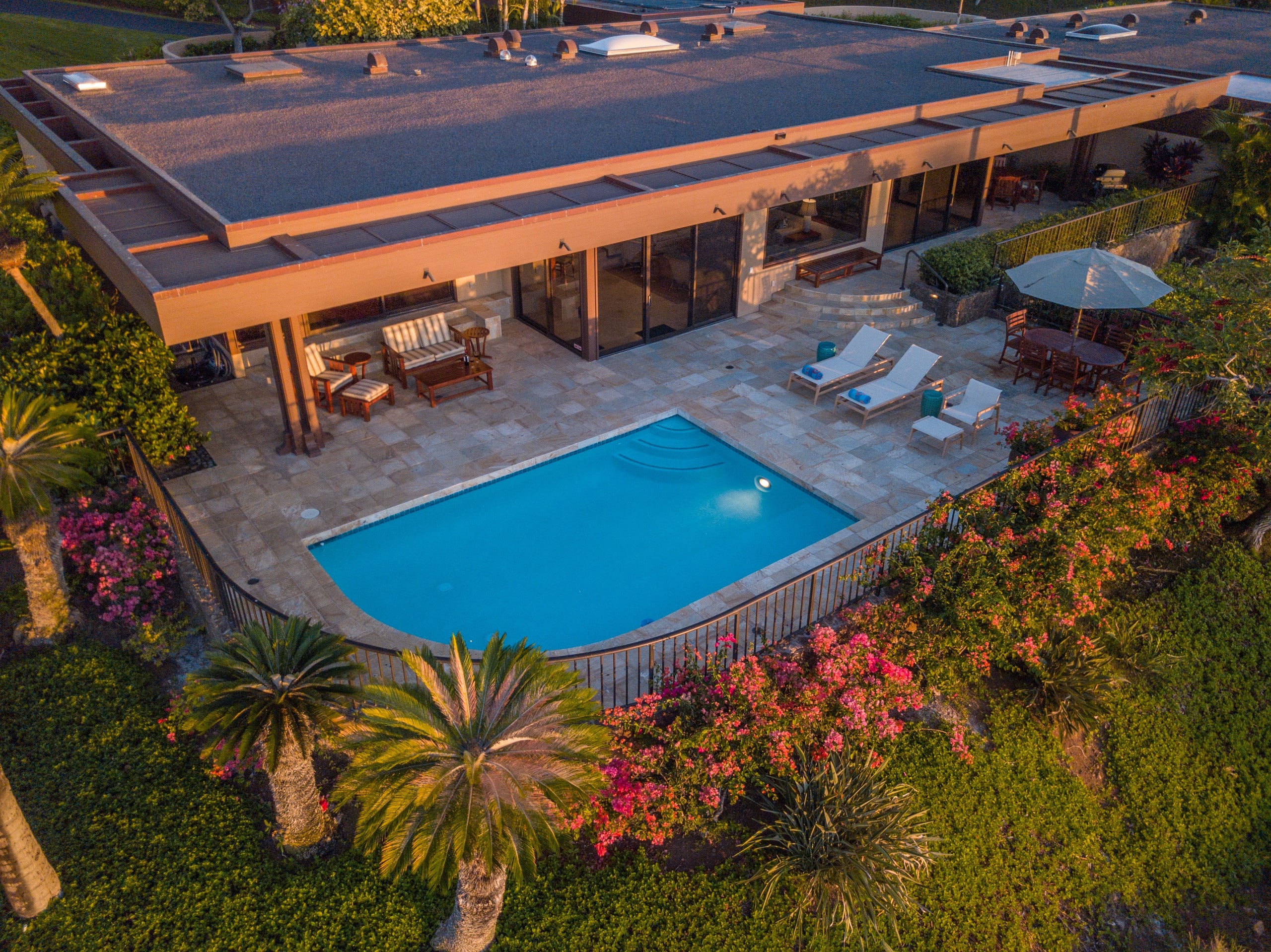 Home in Waimea · ★5.0 · 4 bedrooms · 7 beds · 4 baths - Image 45