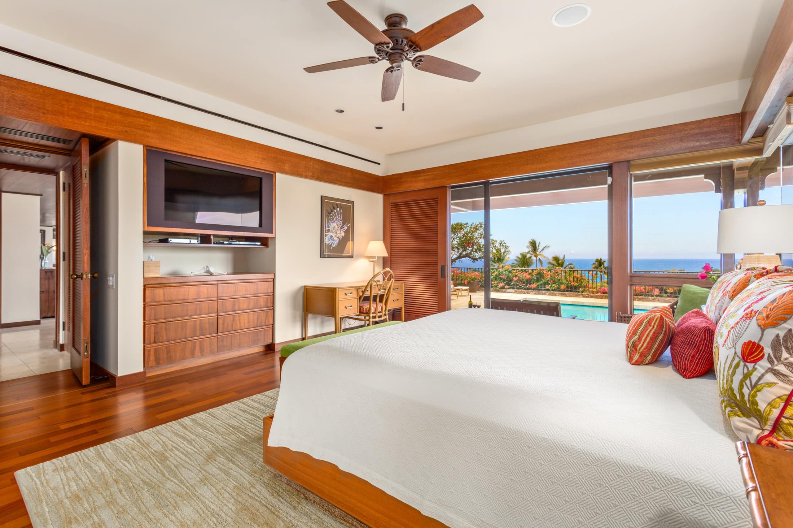 Home in Waimea · ★5.0 · 4 bedrooms · 7 beds · 4 baths - Image 15