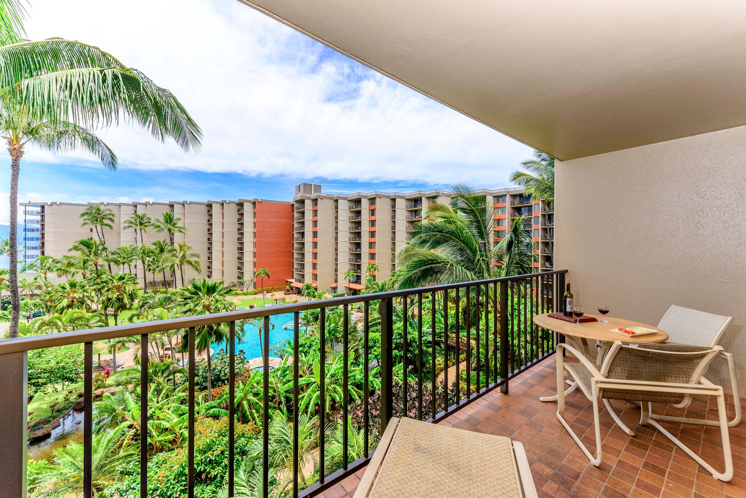 Condo in Lahaina · ★4.7 · 1 bedroom · 2 beds · 1 bath - Image 21