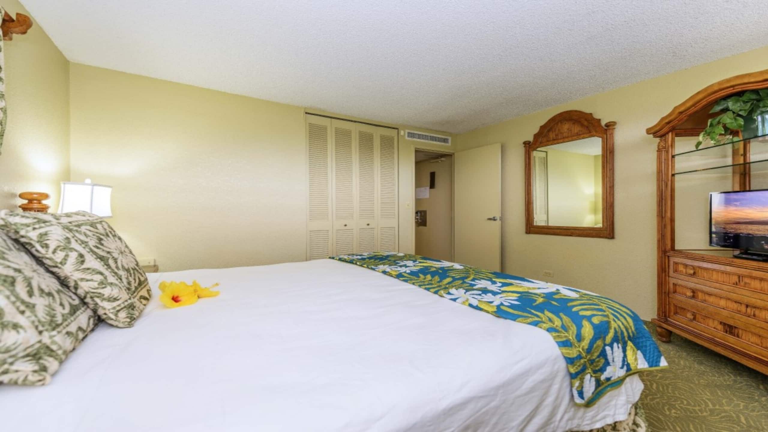 Condo in Lahaina · ★4.7 · 1 bedroom · 2 beds · 1 bath - Image 15