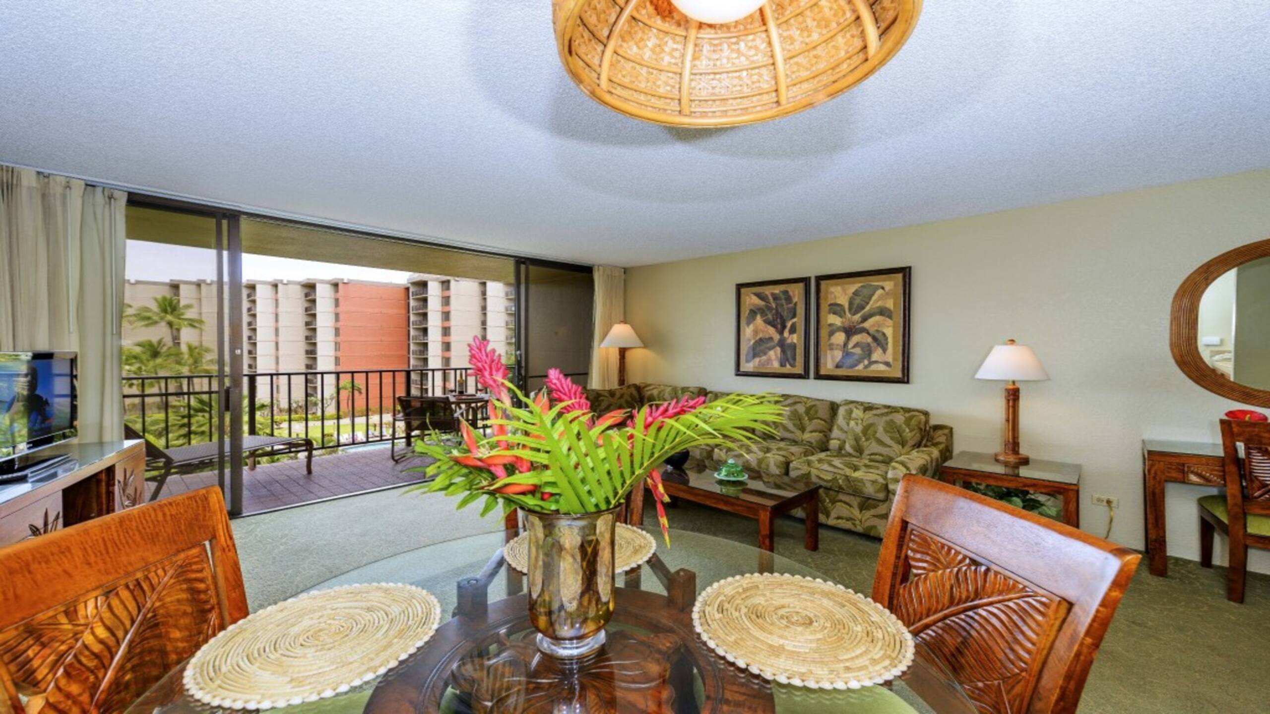 Condo in Lahaina · ★4.7 · 1 bedroom · 2 beds · 1 bath - Image 11