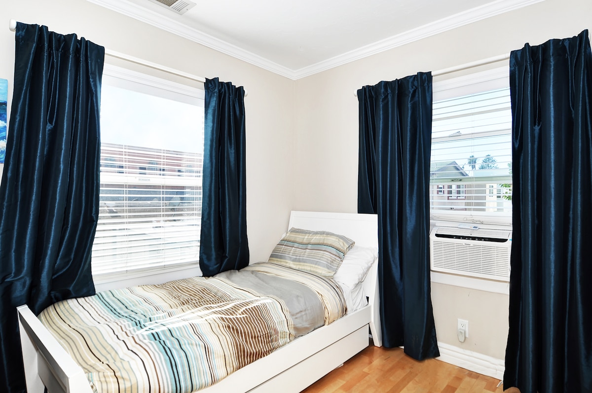 Jedinica B Spavaća soba 2