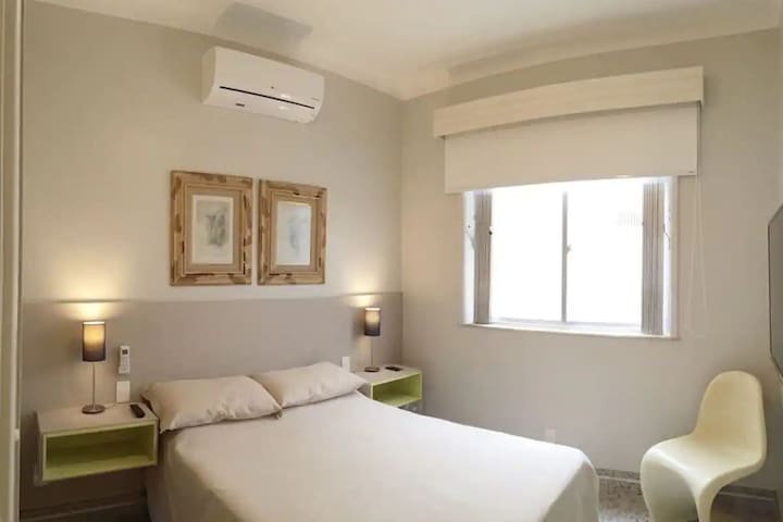 Riou006 Ipanema 3Q quadra da Praia Posto 9