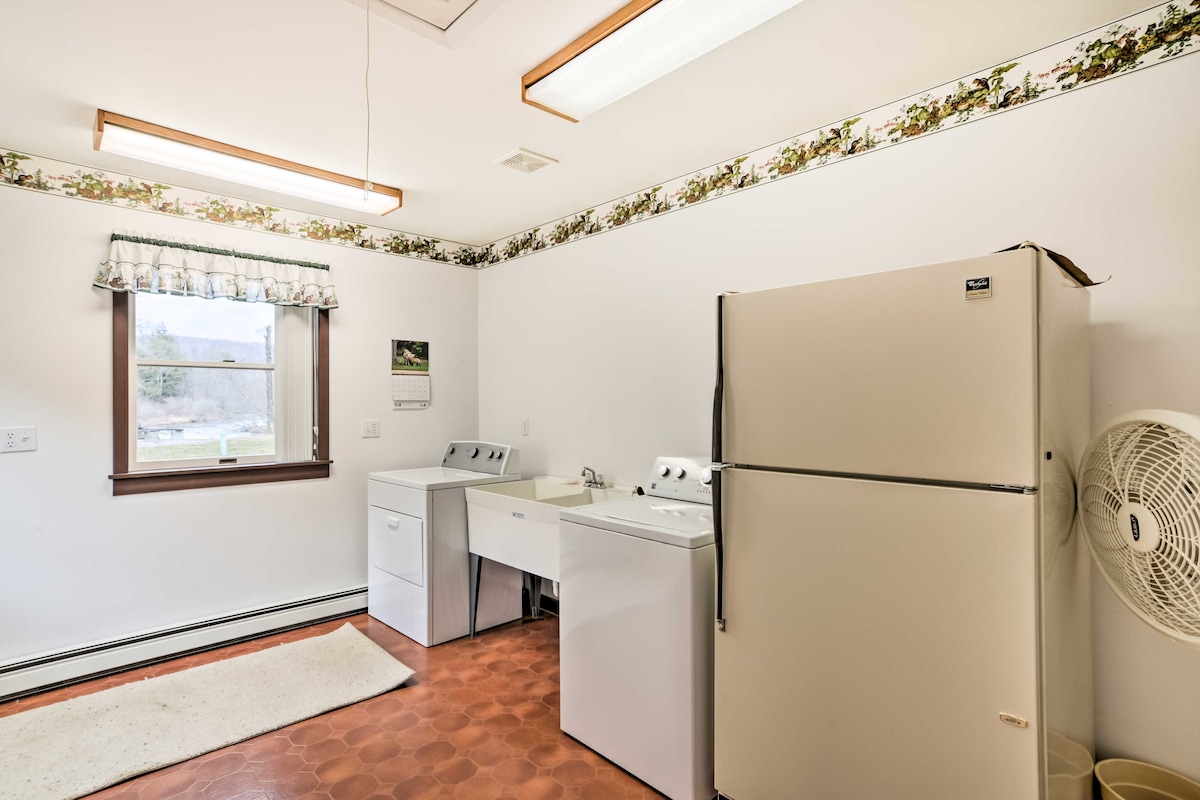 Laundry Room | Linens & Towels Provided at Riverside Lodge in Wilcox