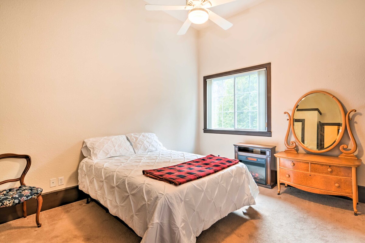 Bedroom 2 | Queen Bed | 1st Floor at Riverside Lodge in Wilcox