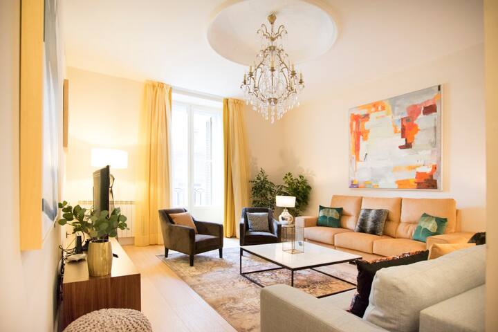 Bright & Luxury apt. Puerta del Sol – Madrid gallery image 2