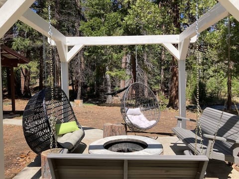 The Cottage - 10 Acres of Relaxation