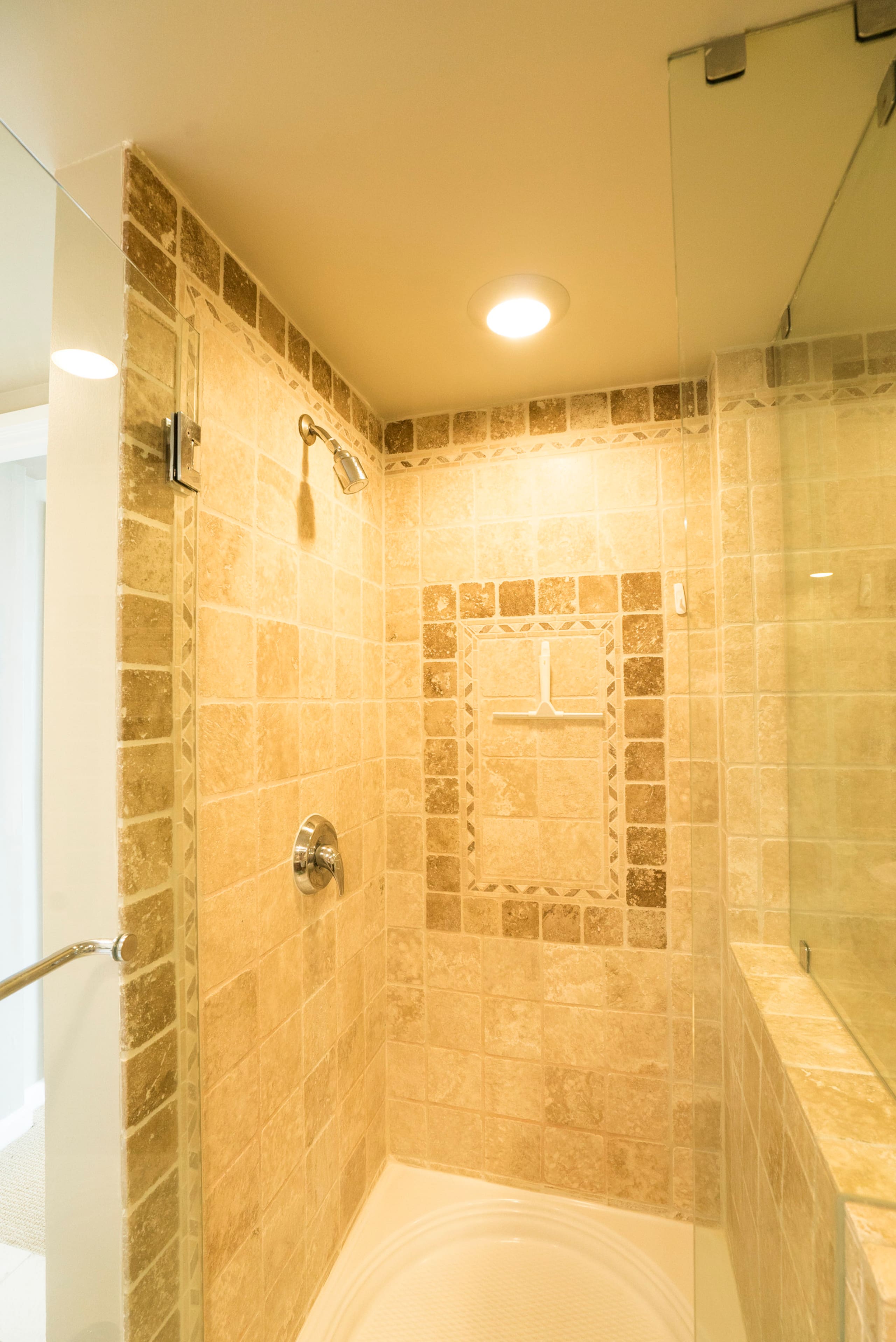 Condo in Honolulu · ★4.69 · 2 bedrooms · 3 beds · 2 shared baths - Image 48