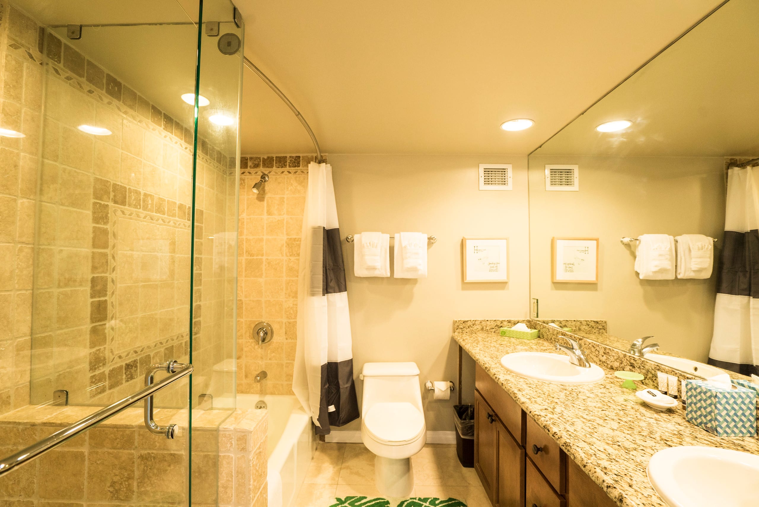 Condo in Honolulu · ★4.69 · 2 bedrooms · 3 beds · 2 shared baths - Image 44