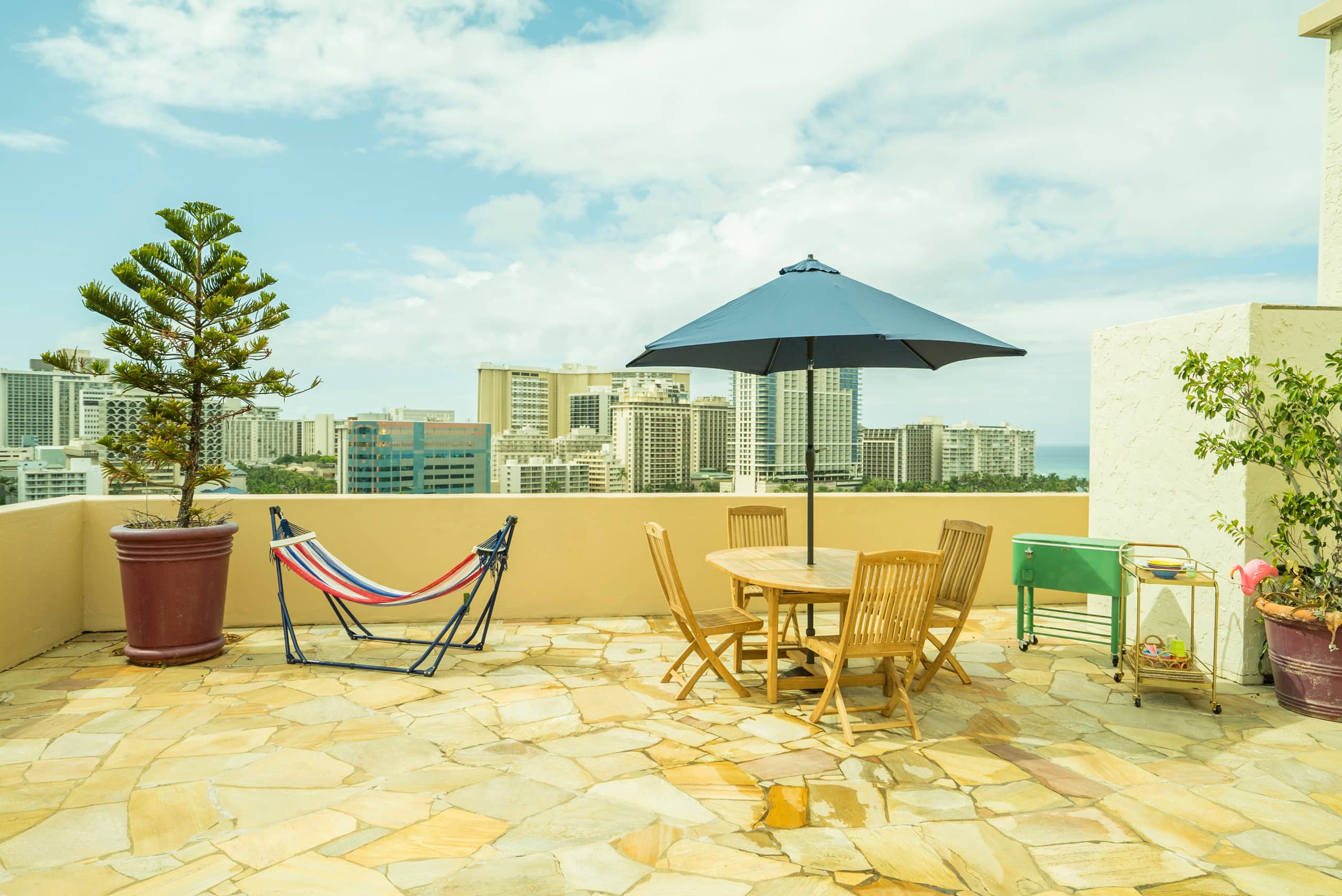 Condo in Honolulu · ★4.69 · 2 bedrooms · 3 beds · 2 shared baths - Image 27