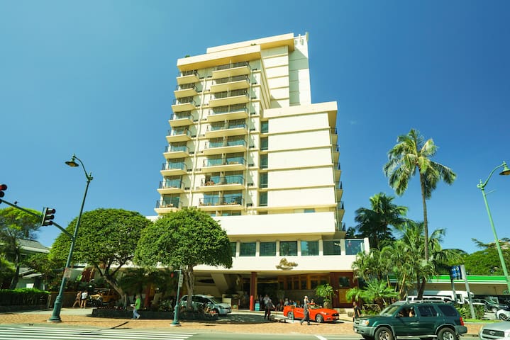 Lei Hawaii Realty Inc managed Airbnb listing 1