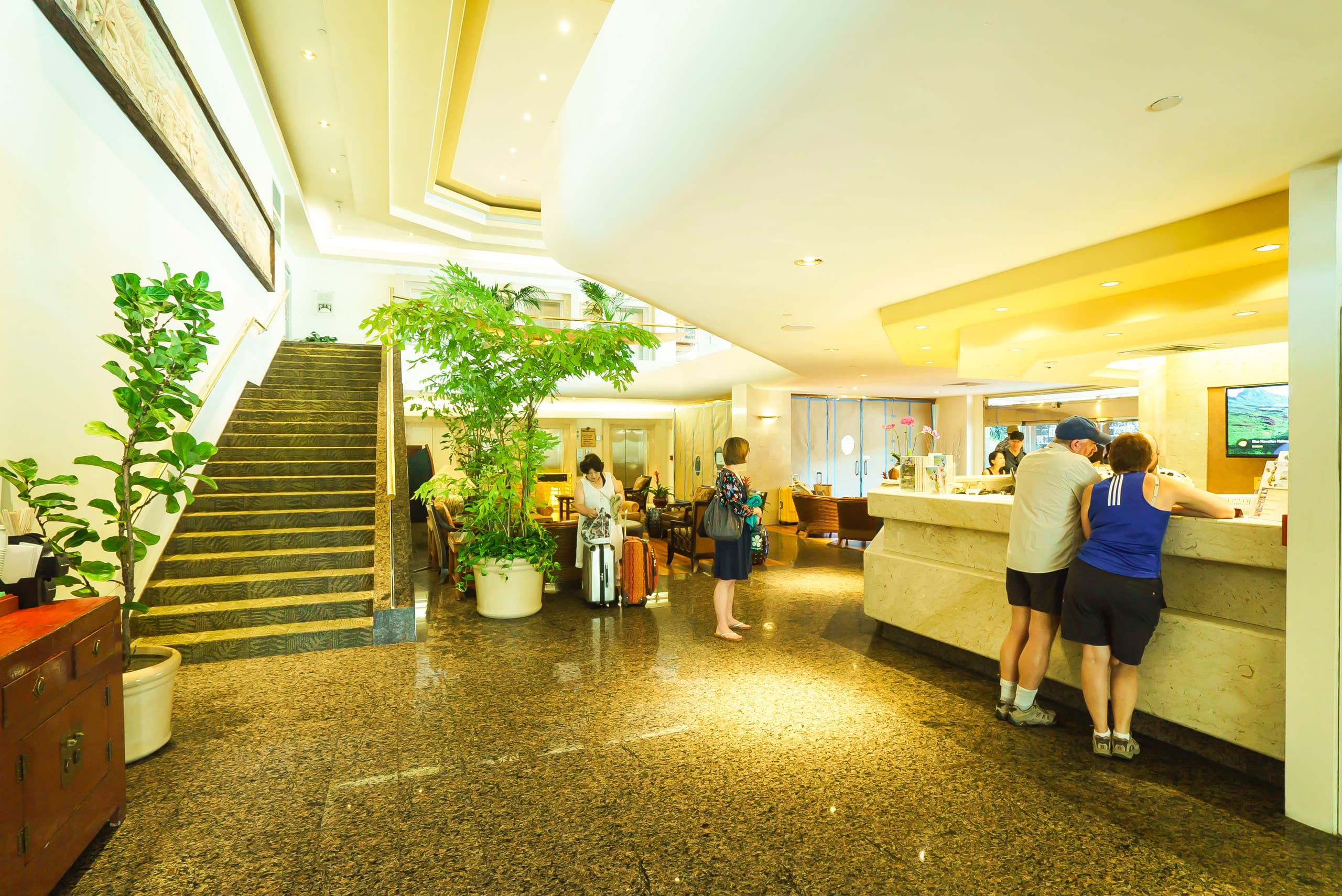 Condo in Honolulu · ★4.69 · 2 bedrooms · 3 beds · 2 shared baths - Image 8