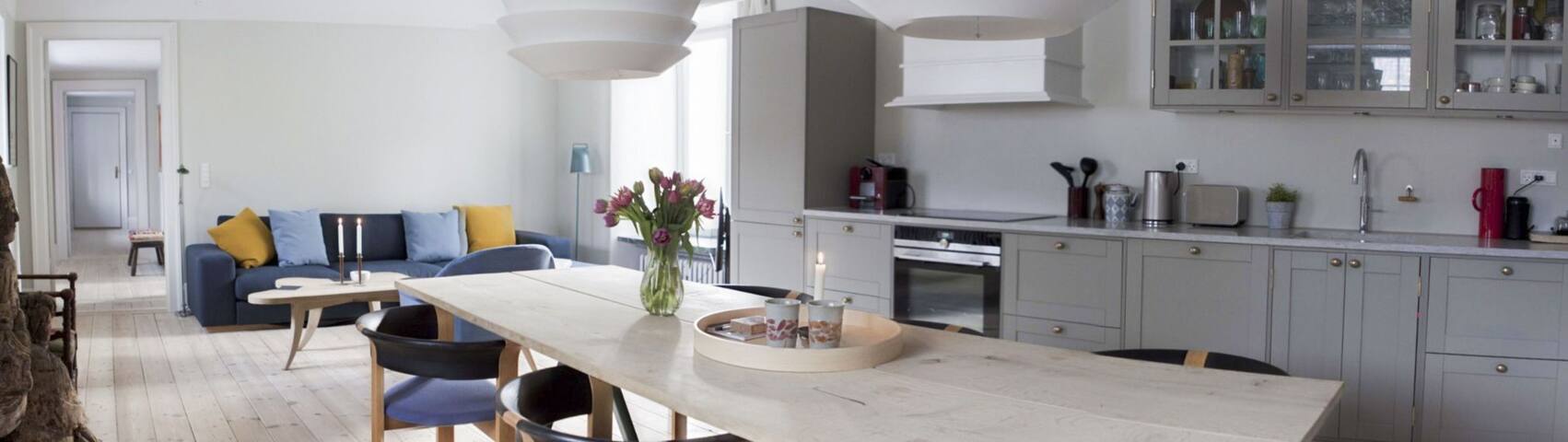 Luxury apartment – close to tivoli – luxury for up gallery image 3