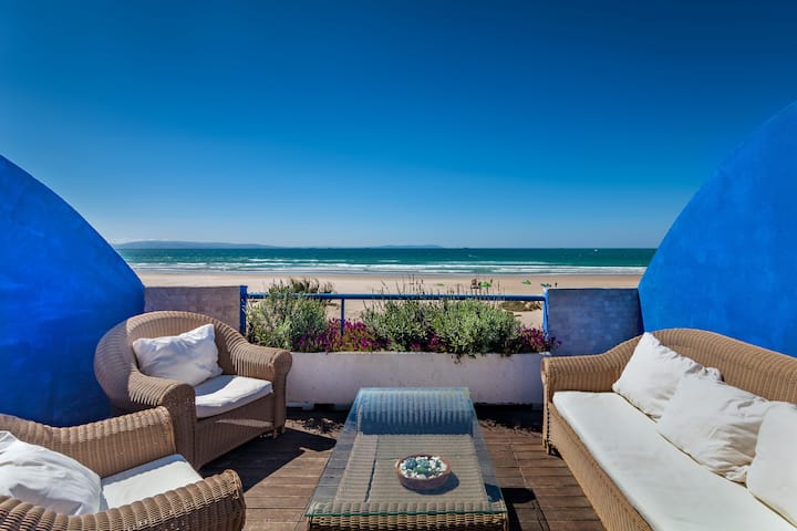 Lances Beach Penthouses, Penthouse 1