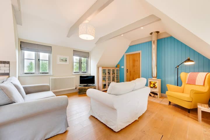 2 Bed In Denham (Oc-hob) - Newmarket, UK