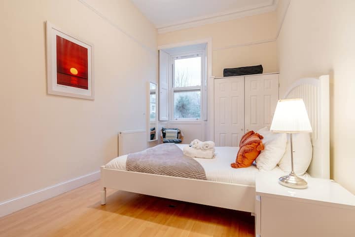Delightful Ground Floor Newington Flat - Edinburgh
