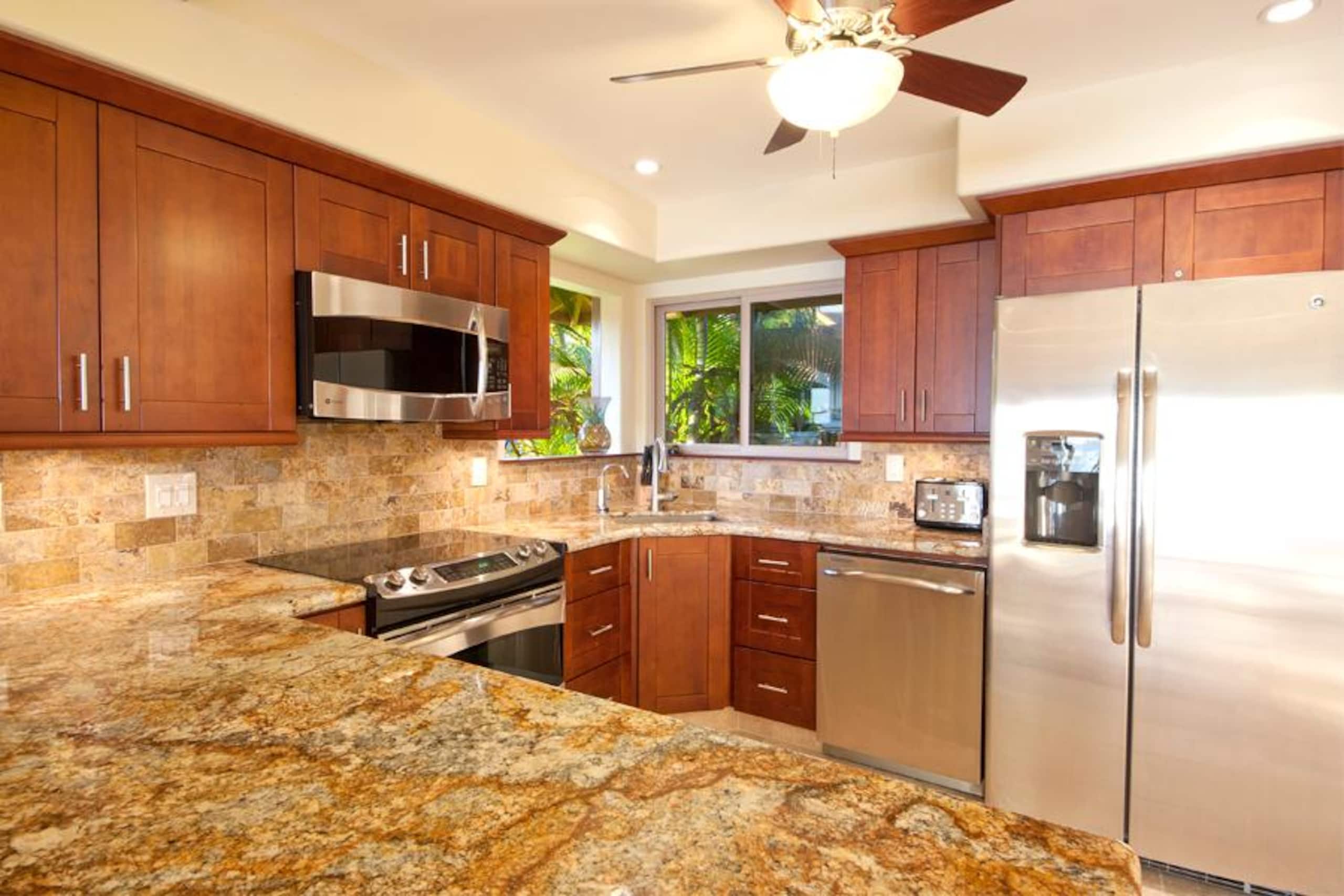 Townhouse in Lahaina · ★4.75 · 3 bedrooms · 3 beds · 2.5 baths - Image 1